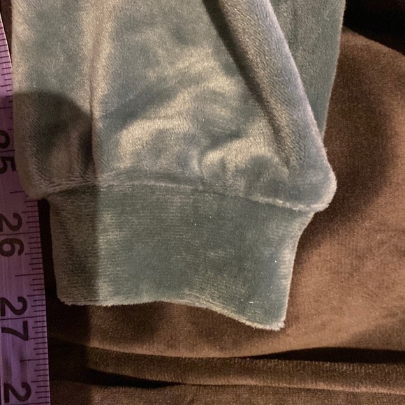 Old  Navy Teal oversized Velvet long sleeve jogger blouse Sz XL - Picture 9 of 14